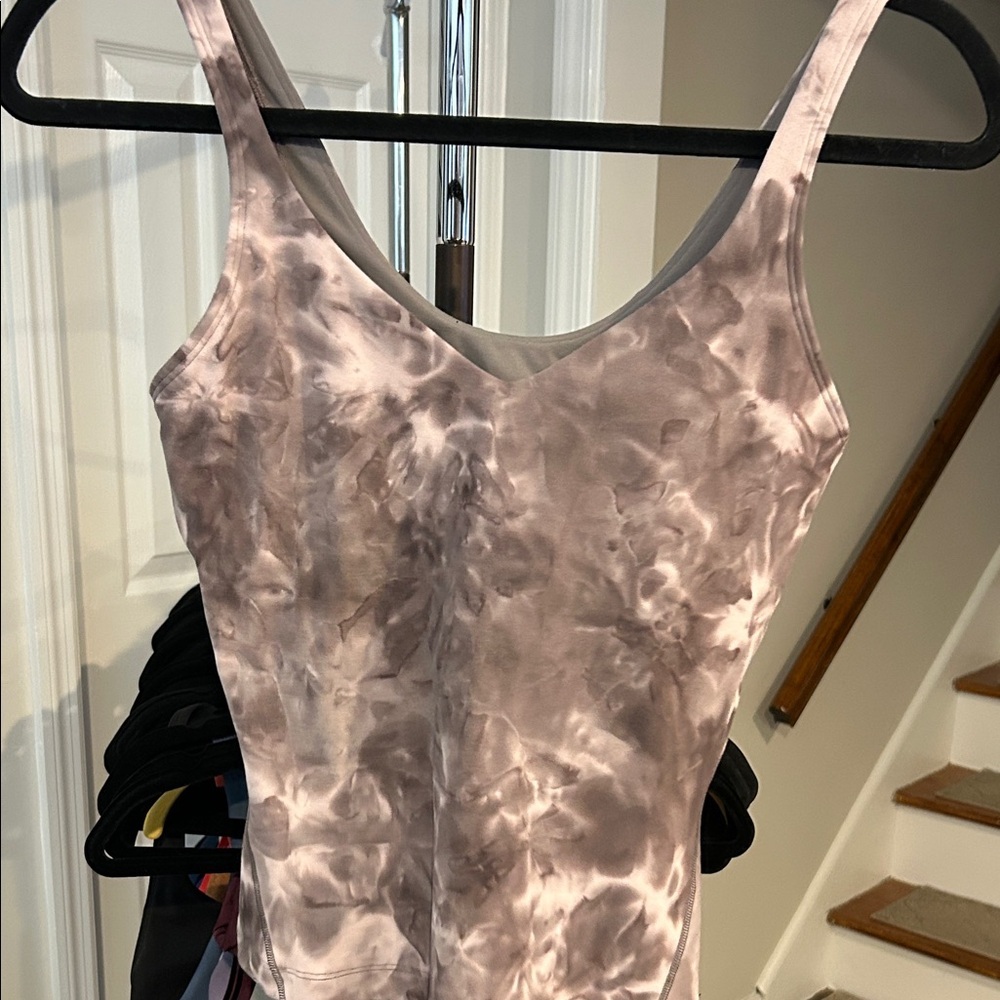 Lululemon EUC Tie-Dye Tank Top size 6